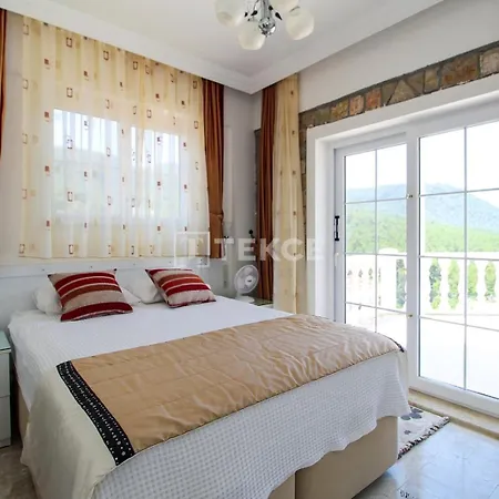 Tekce Yesiluezuemlue No 17 Villa Üzümlü