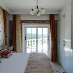 Tekce Yesiluezuemlue No 17 Tatil Evi Üzümlü