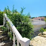 Tekce Yesiluezuemlue No 17 * Uzumlu (Aegean)
