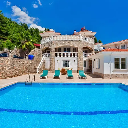 Tekce Yesiluezuemlue No 17 Villa