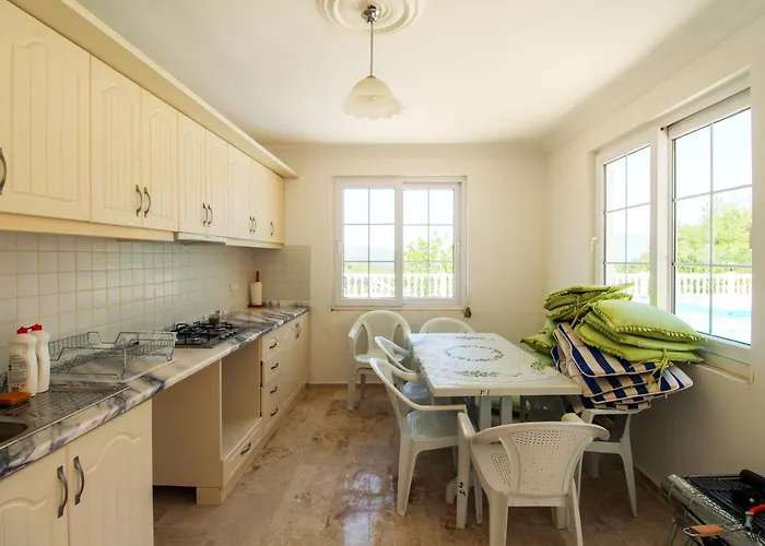 Tekce Yesiluzumlu N17 * Uzumlu (Aegean)